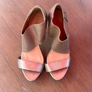 Simple Vera Wang High Heel